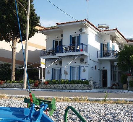 Oceanis Hotel Tirós Eksteriør bilde