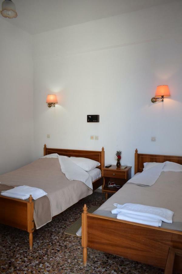 Oceanis Hotel Tirós Eksteriør bilde