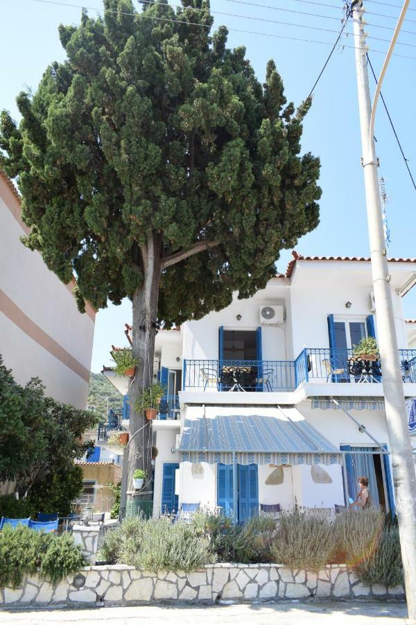 Oceanis Hotel Tirós Eksteriør bilde